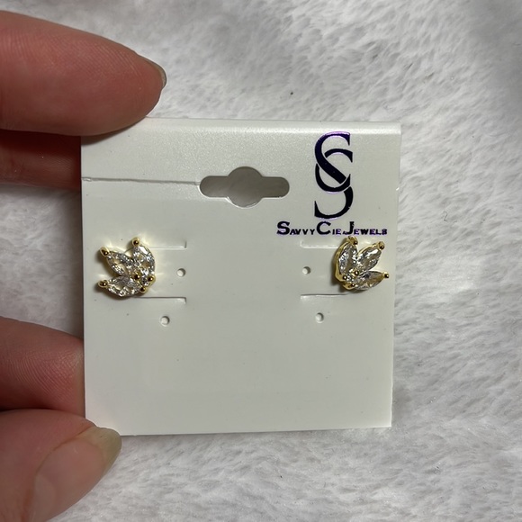 Savvy Cie jewels 18K gold stud earrings - Picture 4 of 4
